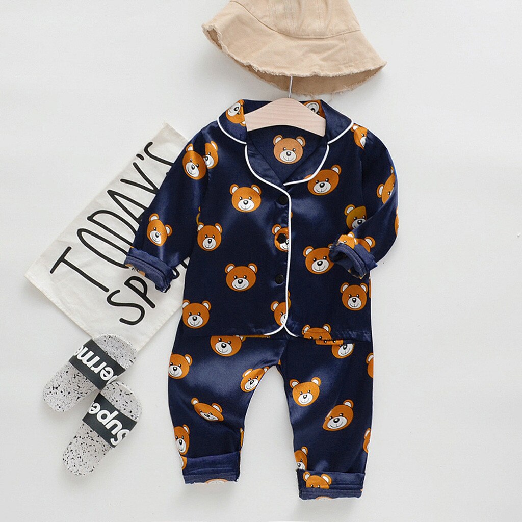 Long sleeve pajamas set with bear print
