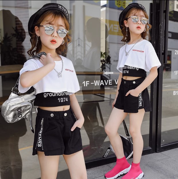Summer Girls Oversized Crop Top, Vest And Cool Shorts Set For Girls