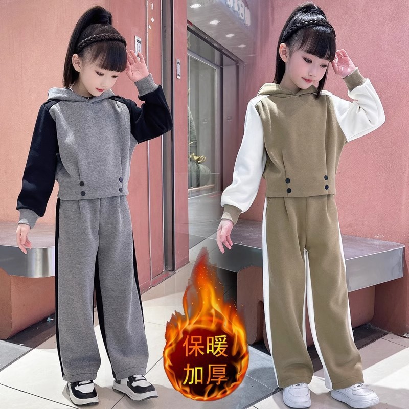 Track Design Stylish Winter Warm Hoodie And Trouser Set For Girls