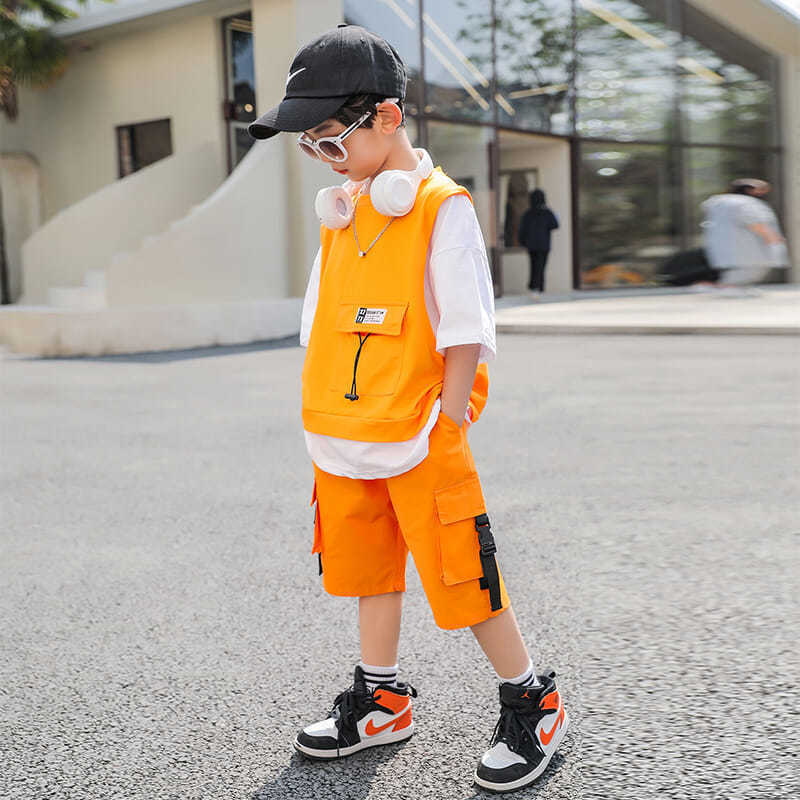 Loose Stylish Korean Summer T-Shirt And Half Pants Set For Boys