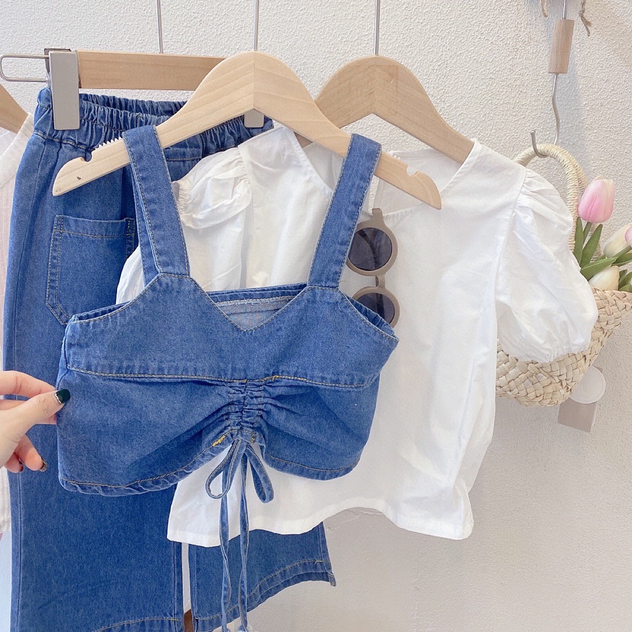 Soft Jeans Wide Leg Pants, T-Shirt And Jeans Suspenders Three Piece Set For Girls
